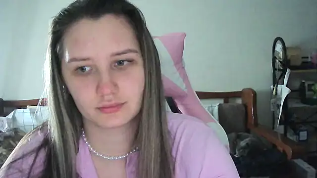 Caymira online show from February 15, 11:20 am