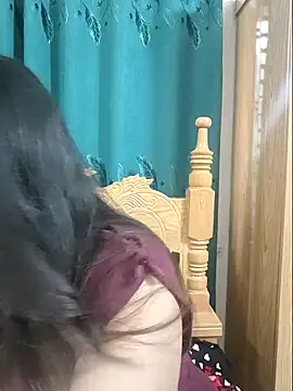 Beauty Queen Soniya online show from May 23, 11:52 am