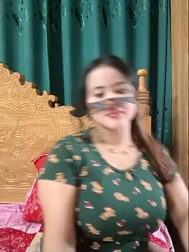Beauty Queen Soniya online show from May 22, 5:05 am