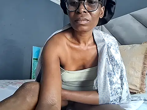 NaughtyCouga online show from May 11, 7:21 am