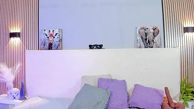 TianaGlow44 online show from April 9, 6:41 am