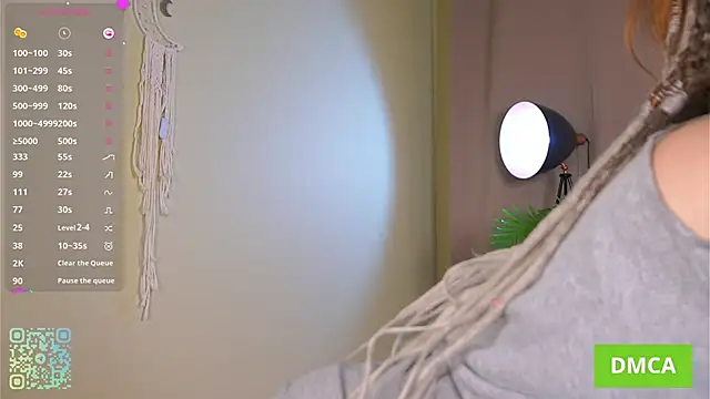 JohnetteConstine online show from October 15, 4:26 am