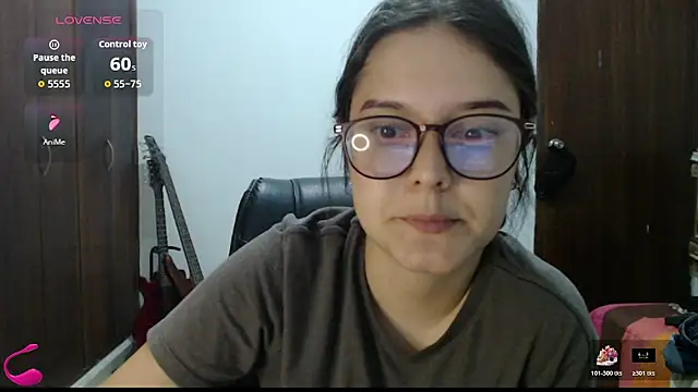CarlaLorez online show from May 30, 1:25 am