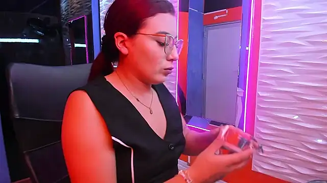 allison mc online show from January 14, 4:06 am