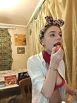 Lady Elsa Snow online show from December 21, 3:05 pm