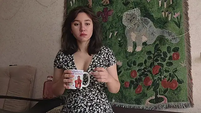 MiaLovelyOne online show from May 23, 4:44 am