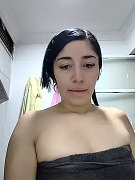 AbbyLewiis online show from December 19, 2:05 am