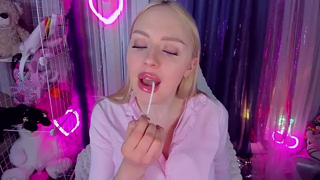 CeaneLino online show from March 14, 7:26 pm