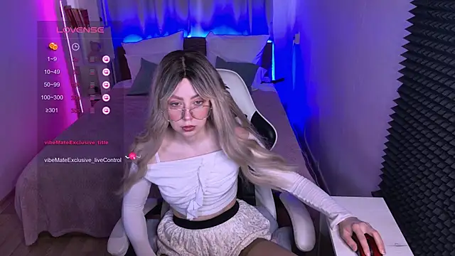 sofiisun online show from May 14, 2:28 am