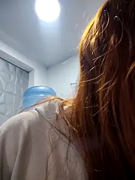 SweetBriana online show from December 19, 1:25 pm