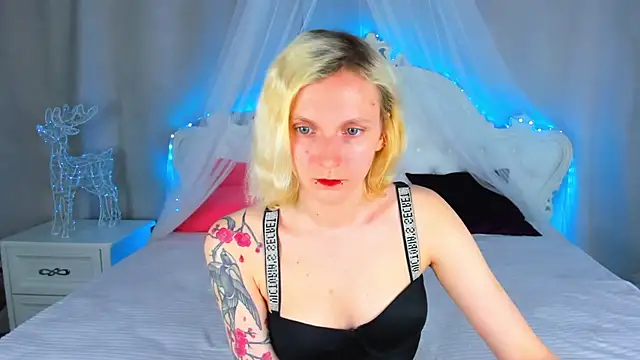 LikiLips online show from May 6, 1:09 am
