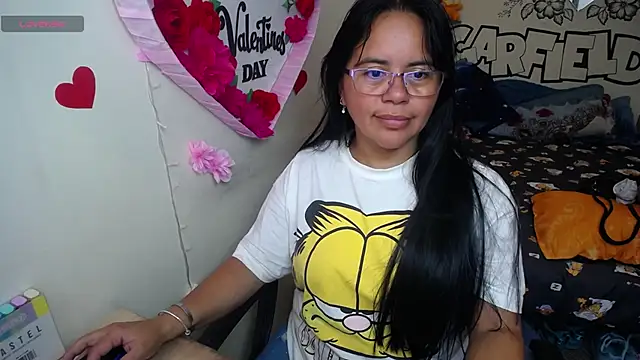 Miss  kendra  online show from May 21, 2:37 pm