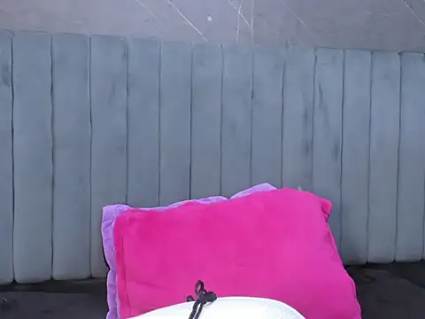 KarlaSlutSkinny   online show from May 23, 9:46 pm