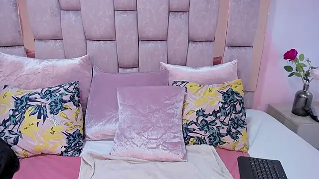 kaorybliss online show from March 31, 9:37 pm