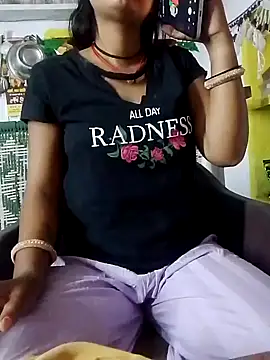 Rakhi Rajput5 online show from October 8, 3:49 pm