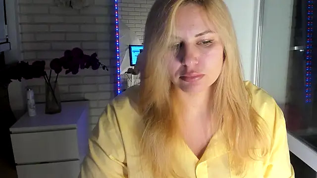 Passion-Blondy online show from October 10, 7:30 pm