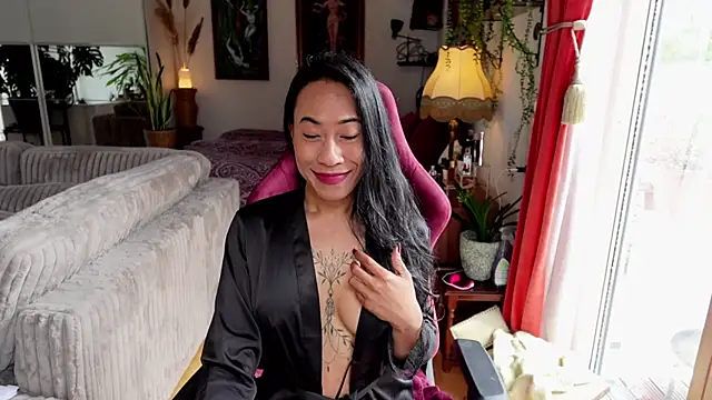 bianca bellamy online show from May 9, 9:00 am