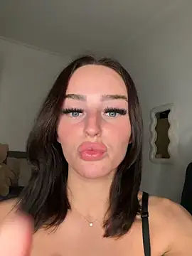 spicycharxx online show from May 7, 10:13 pm