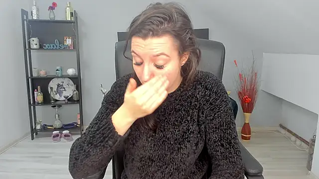 BettyJamess online show from January 8, 4:49 am