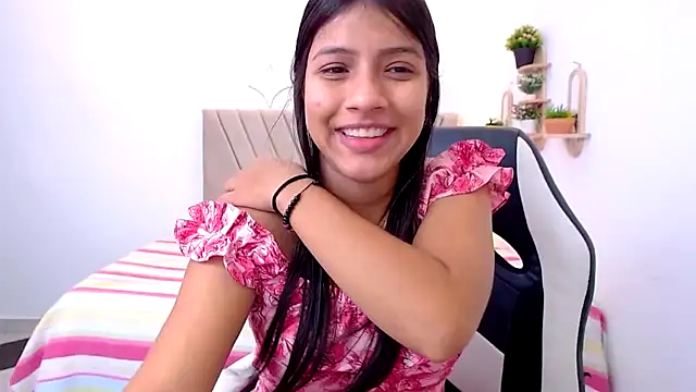 zara cute online show from May 14, 12:11 pm