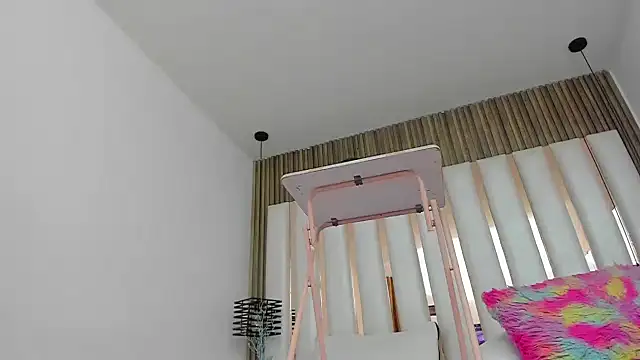 AmbarGills online show from November 21, 2:41 pm