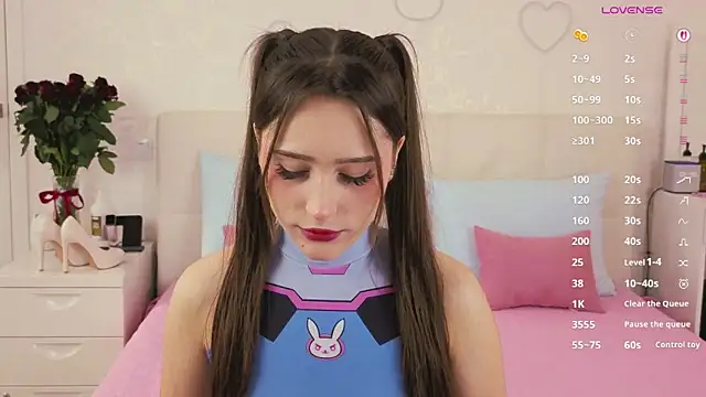 MoonliteDiva online show from November 9, 6:31 am