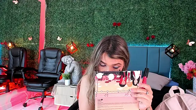 Kiaraa88 online show from July 4, 8:38 pm