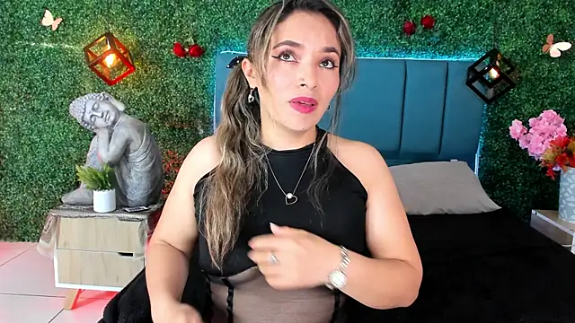 Kiaraa88 online show from July 3, 8:37 pm