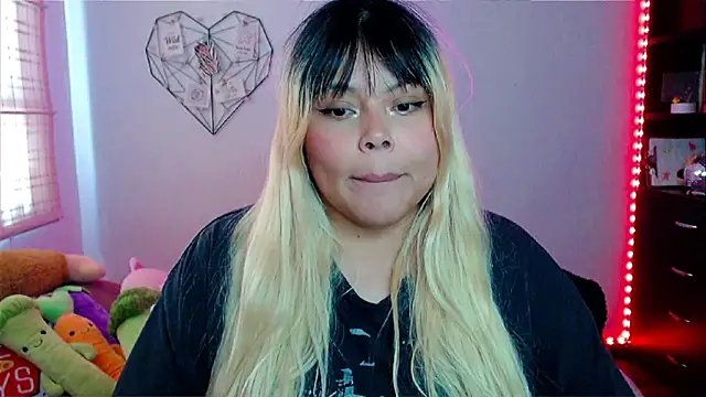 EllieMoonX online show from November 12, 7:56 pm