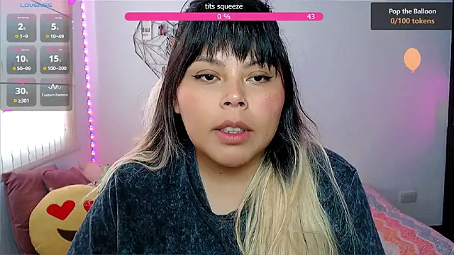 EllieMoonX online show from May 6, 10:03 pm