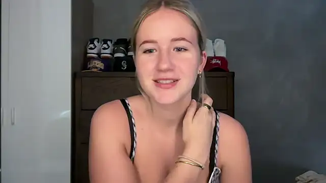 itssosierra online show from May 19, 12:39 am