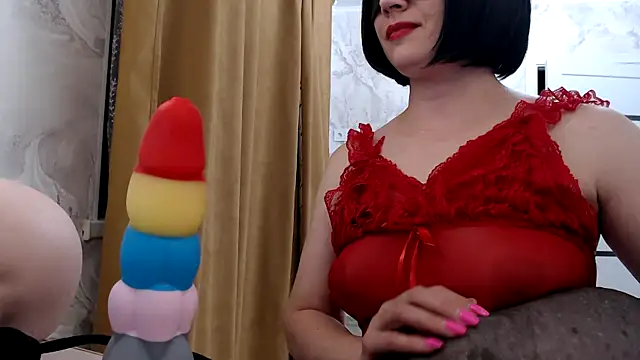 Julia your Sweet online show from December 3, 7:05 pm