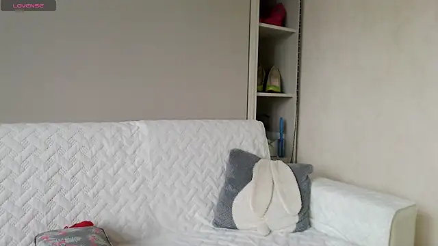 BellaStrong  online show from October 12, 4:48 am