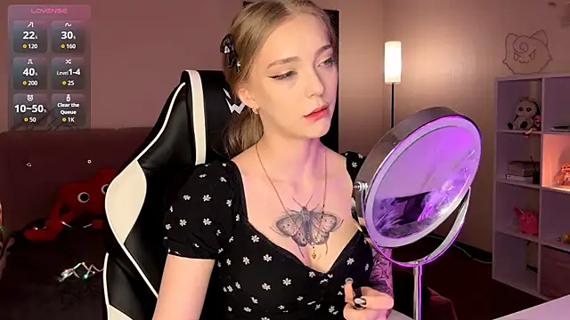 EvaPeace online show from April 2, 1:41 pm