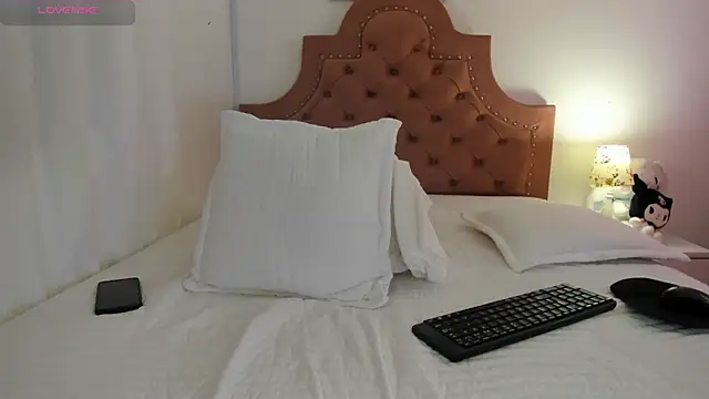 Grecia Moore online show from March 31, 9:37 pm