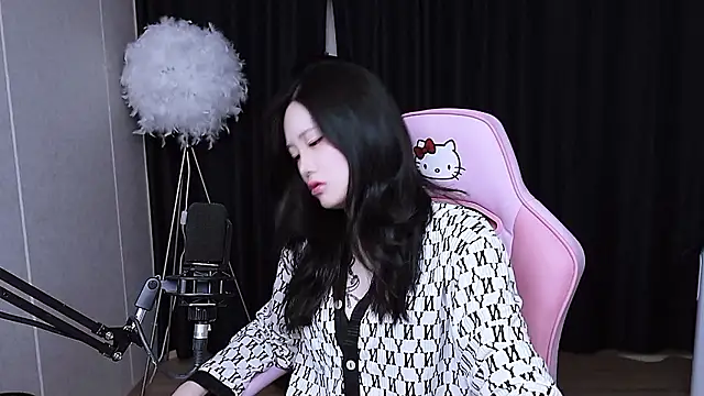 MISA 02 online show from October 24, 12:12 pm