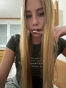 JudithCarly online show from March 25, 10:56 pm