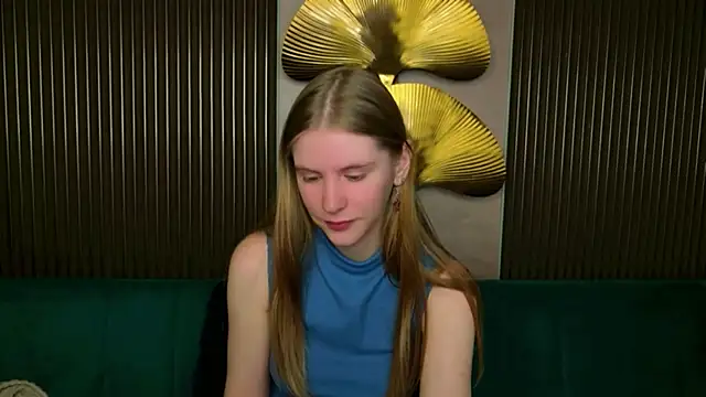 Morgan Wardi online show from March 29, 8:52 pm