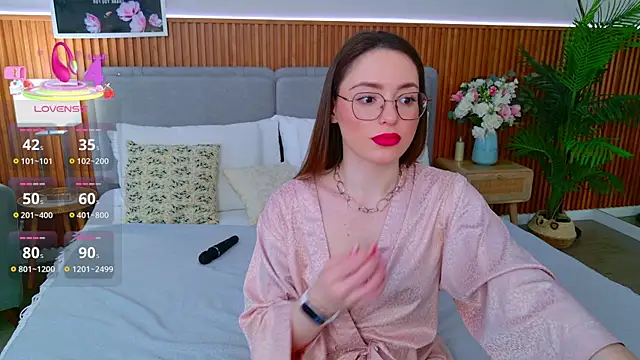 JulliRoss online show from May 18, 5:02 am