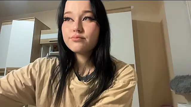 KristenGoodmon online show from October 10, 11:37 am