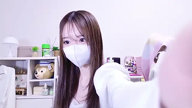 Hinahina 0111 online show from October 15, 11:02 am