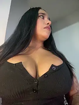 mis-violetha online show from May 7, 1:21 am