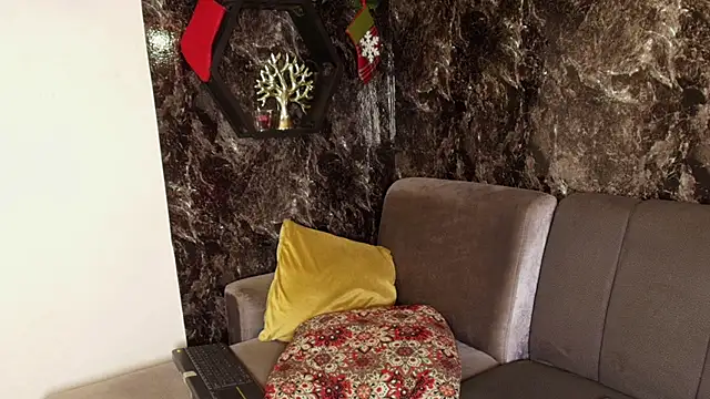 ava wildes online show from December 13, 7:53 pm