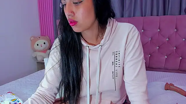 Briseida-White online show from November 29, 2:21 pm