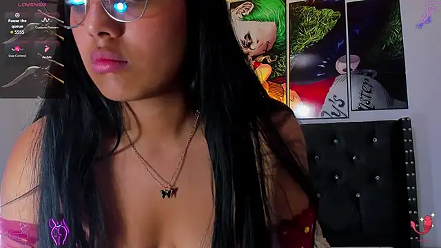 Briseida-White online show from December 17, 7:51 pm