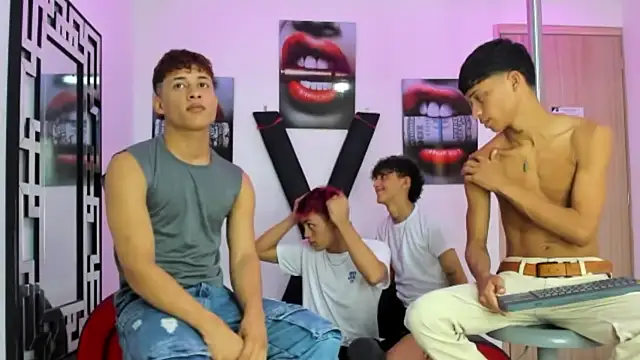 EMPIRE BOYS1 online show from October 17, 7:17 pm