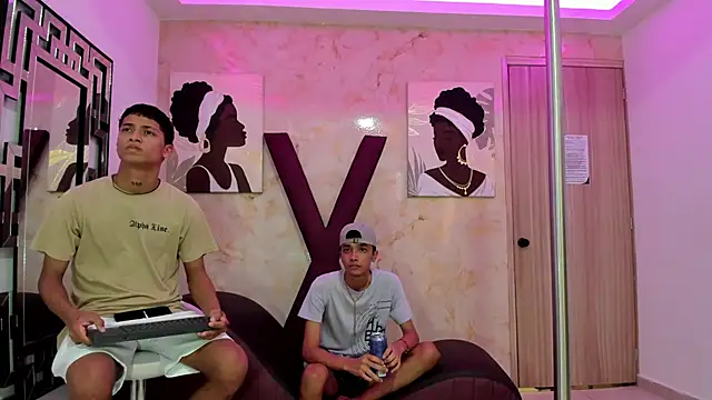 EMPIRE BOYS1 online show from January 16, 7:21 pm