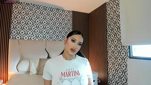 BEELLA TAY1 online show from May 7, 12:42 pm