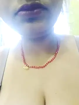 kiara-simmi online show from January 8, 1:09 am