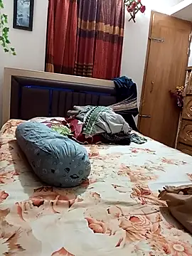 Tanha18 online show from March 26, 3:47 pm